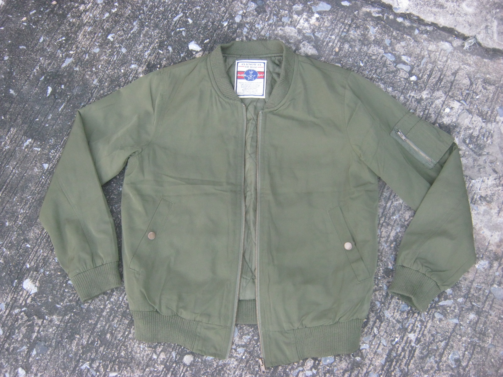 เสื้อแฟชั่นนักบิน