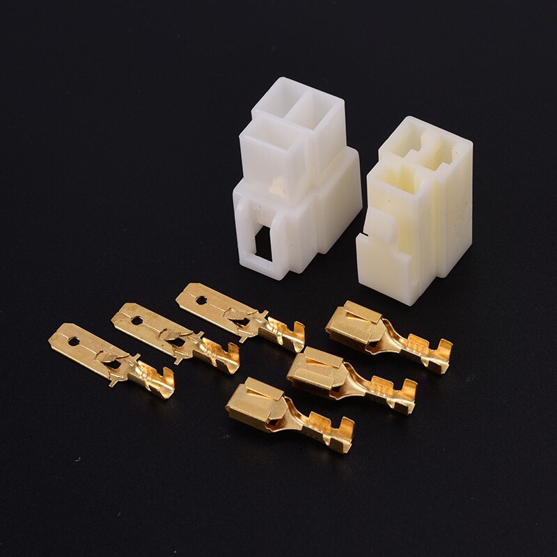 ปลั๊กไฟรถยนต์ ขนาด 6.3mm 3 ช่อง