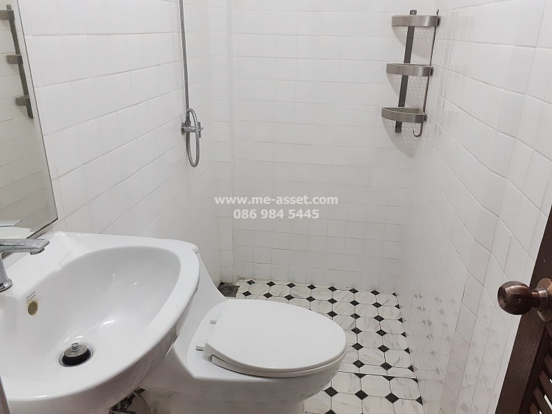 ขายและเช่า บ้านเดี่ยว ถ.ลาดพร้าว ซ.1 แยก 15-2 แขวงจอมพล เขตจตุจักร กรุงเทพ / พื้นที่ 2 หลัง 2 ชั้น 60 ตารางวา