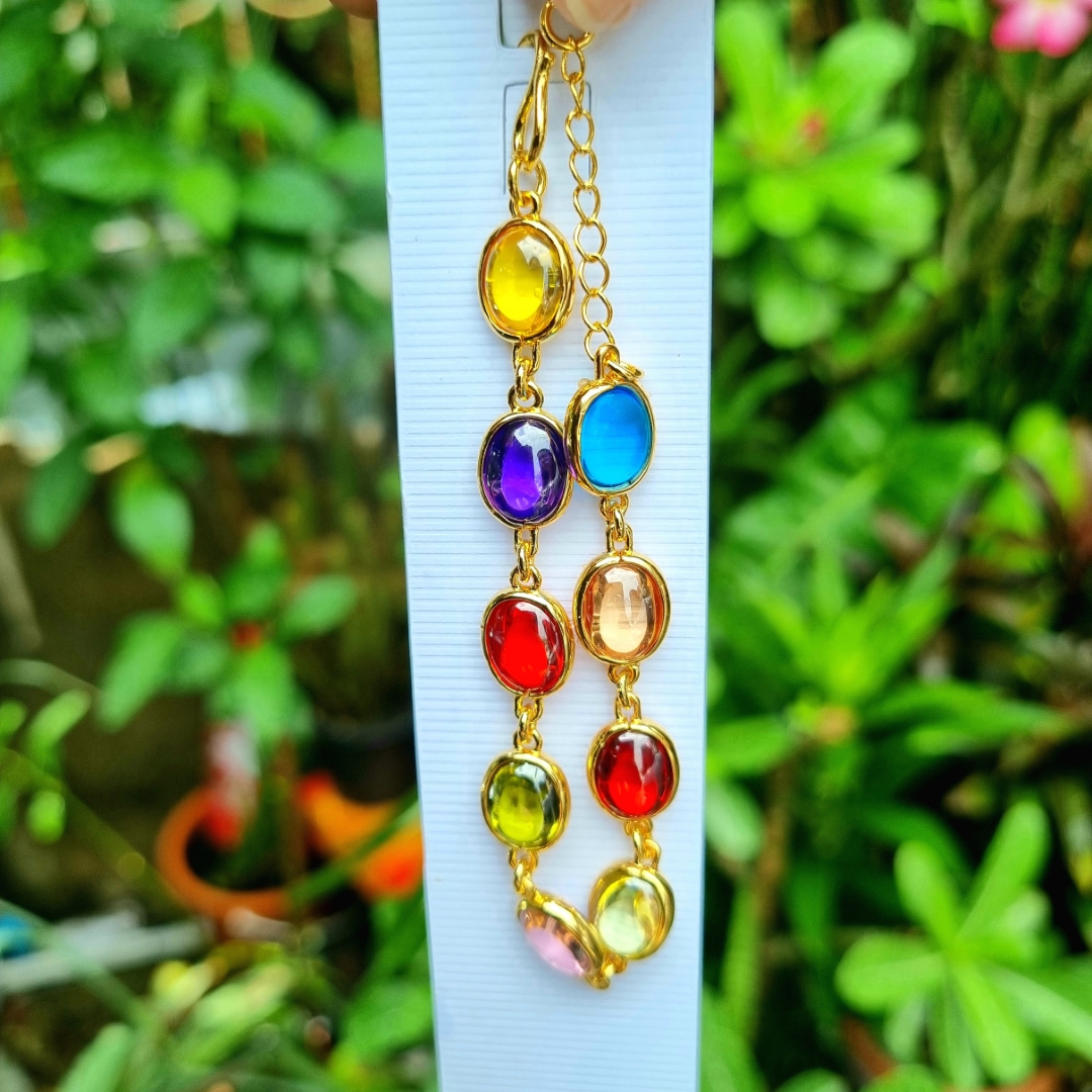 สร้อยข้อมือมณีใต้น้ำ หรือ เพชรพญานาค หลากสี ส่วมใส่เพื่อเสริมดวงเสริมบารมี ไม่ลอกไม่ดำ