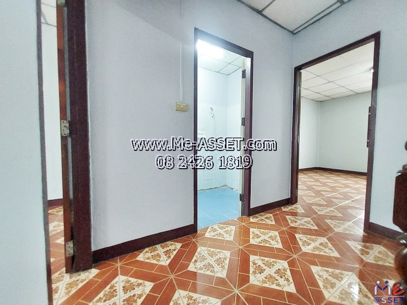 ขายทาวน์เฮ้าส์รีโนเวทใหม่ ย่าน สาครเกษม ถนนมาเจริญ เพชรเกษม81 หลักสอง หนองค้างพลู หนองแขม : ม.บ้านพงษ์ศิริชัย 4 : 3 ชั้น 17 ตร.วา