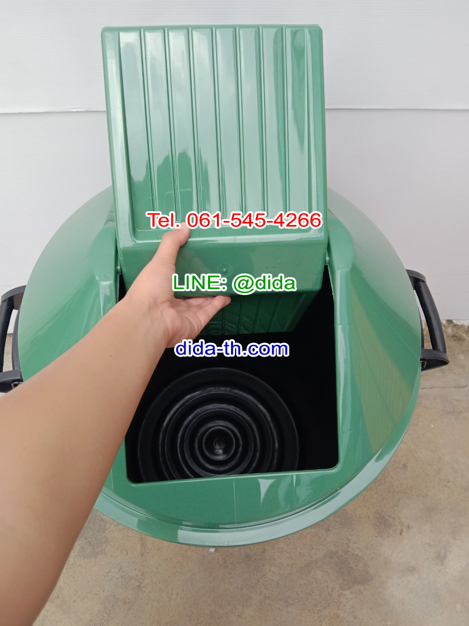 ถังขยะ กทม. ทรงกลม ถังขยะพลาสติกสีดำ ฝาแกว่ง ฝาสี 112 ลิตร