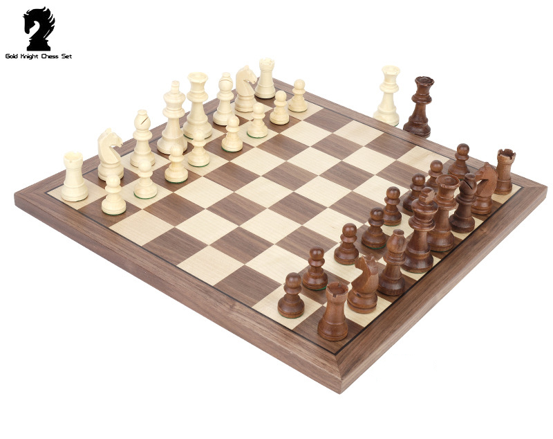 ชุดหมากรุกสากลไม้วอลนัท Gold Knight Wooden Chess Set 4