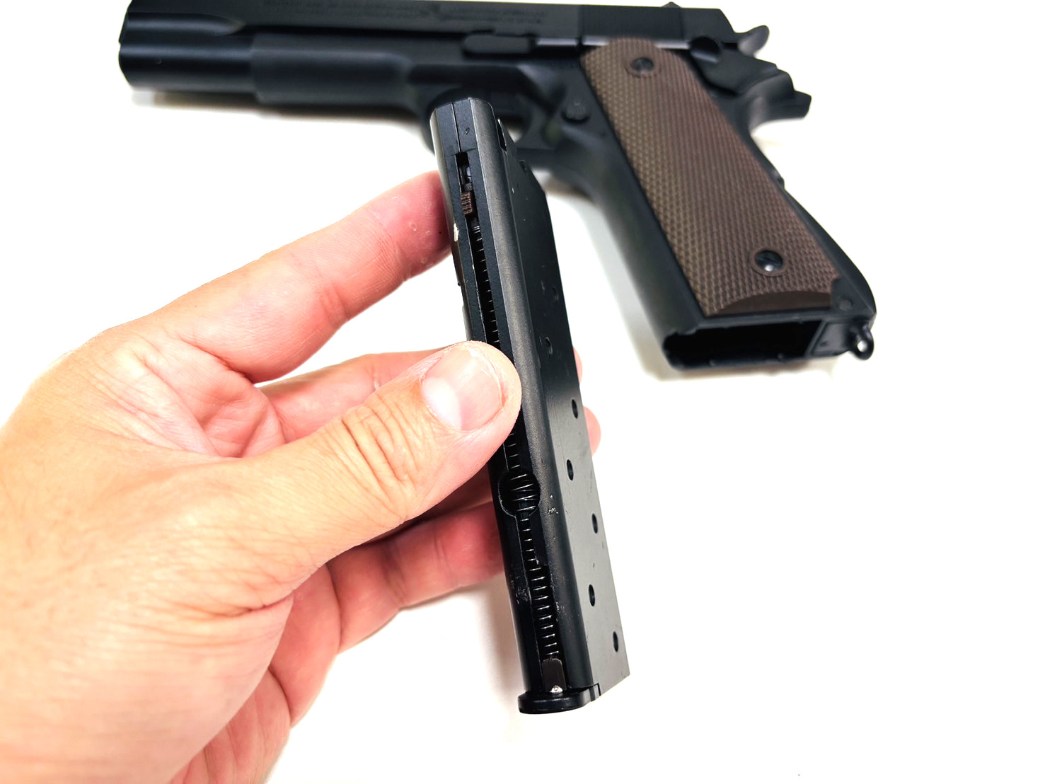 ปืนเจล ปืนพกสั้น อัดลมเจลชักยิง รุ่น M1911 A1