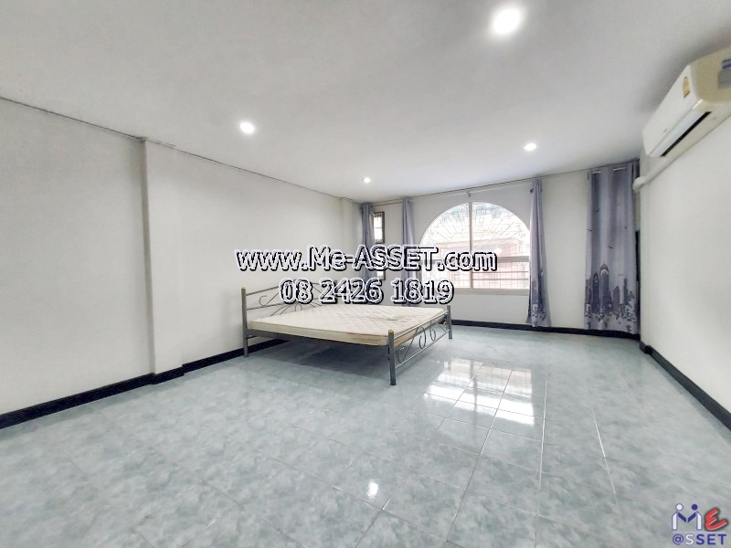 ให้เช่าทาวน์โฮม ใกล้รถไฟฟ้า ย่าน สุขุมวิท77 อ่อนนุช27 ศรีนครินทร์ สวนหลวง : ม.ควีนเพลส 4 : 3 ชั้น 17 ตร.วา