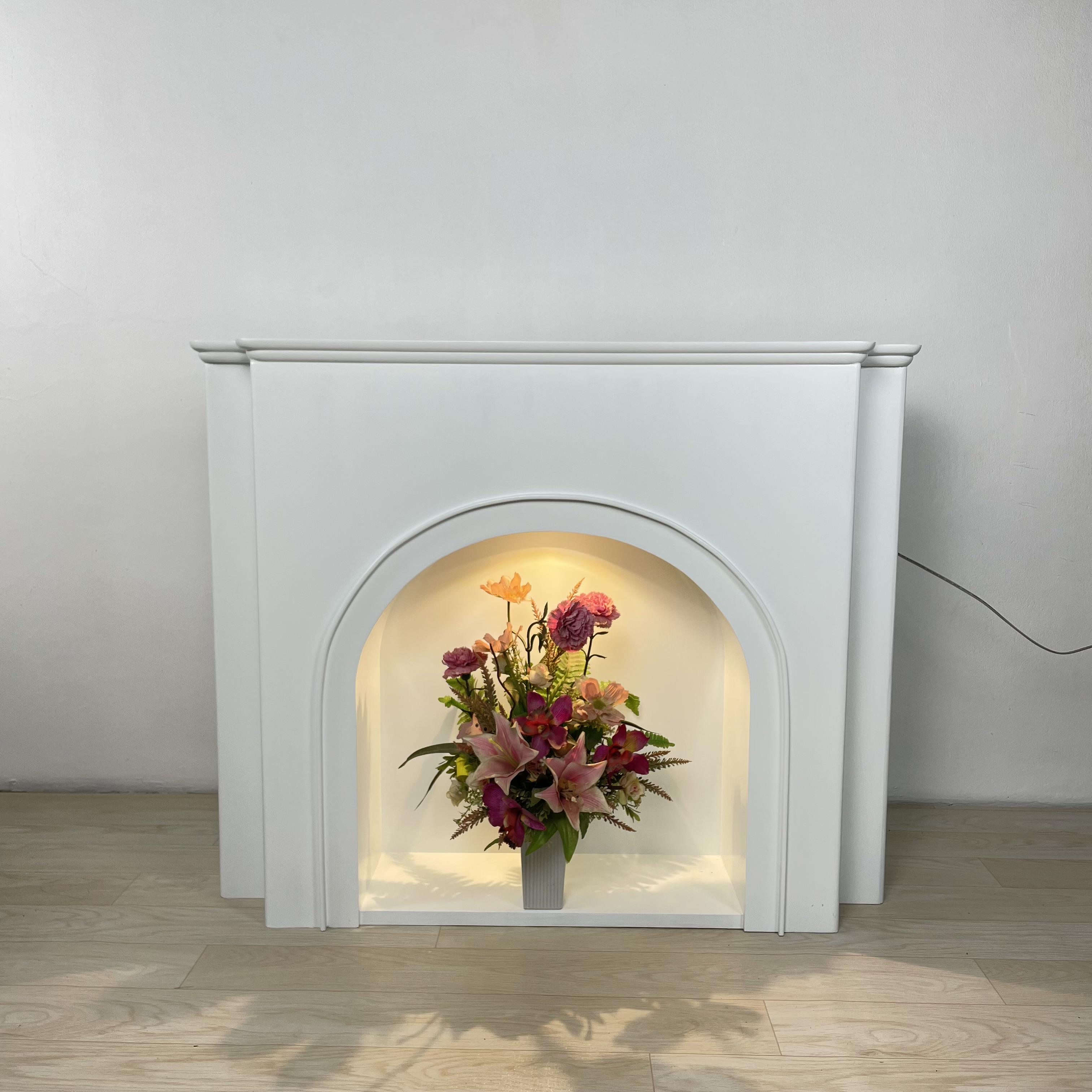 ตู้เตาผิงติดไฟ สีขาว