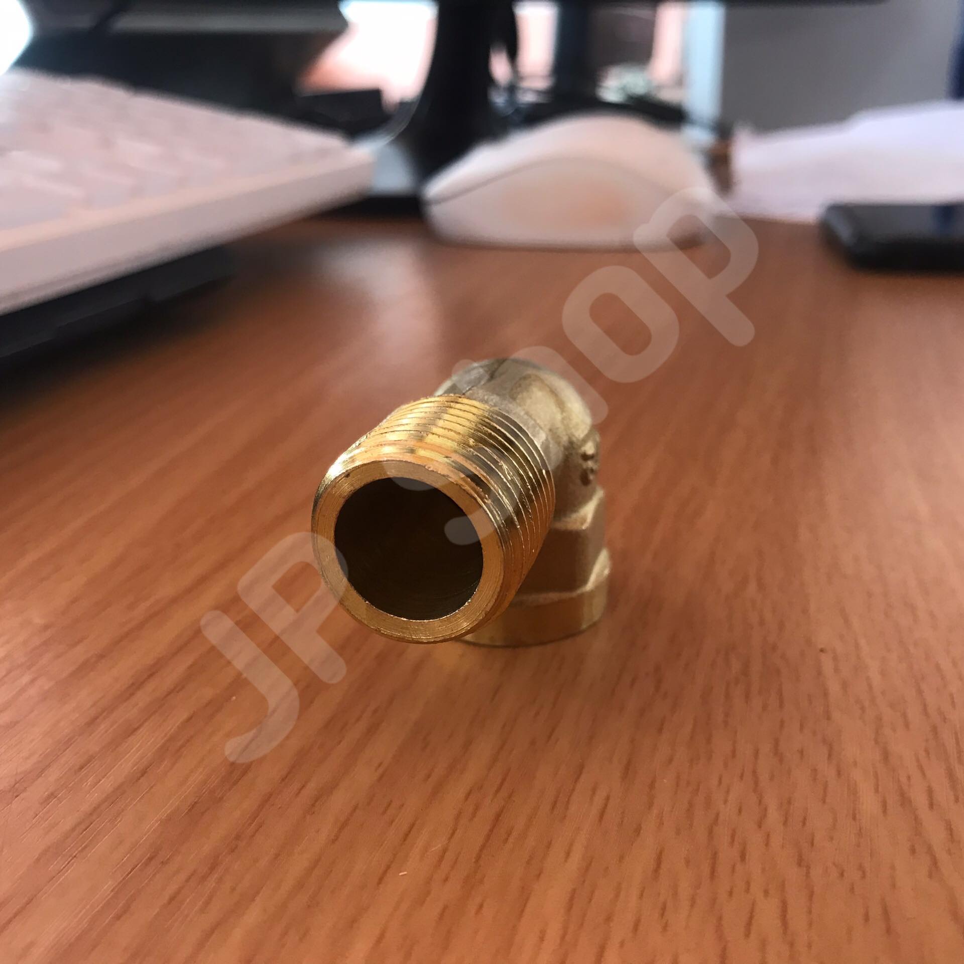 ข้องอทองเหลืองขนาด 4 หุน เกลียวนอก-ใน ข้อต่อ ข้องอ ทองเหลือง 4 หุน เกลียว นอก ใน #1354