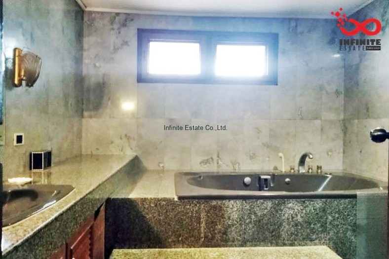 ขายบ้านเดี่ยว ม.เลคไซด์วิลล่า 2 ถ.บางนา-ตราด กม.7 ต.บางแก้ว อ.บางพลี สมุทรปราการ / พื้นที่ 2 ชั้น 371 ตารางวา