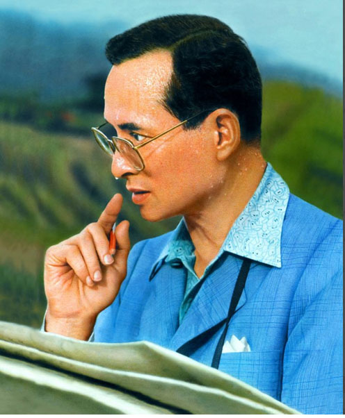 ครอสติสคริสตัล พระบาทสมเด็จพระปรมินทรมหาภูมิพลอดุลยเดชหลั่งพระเสโท