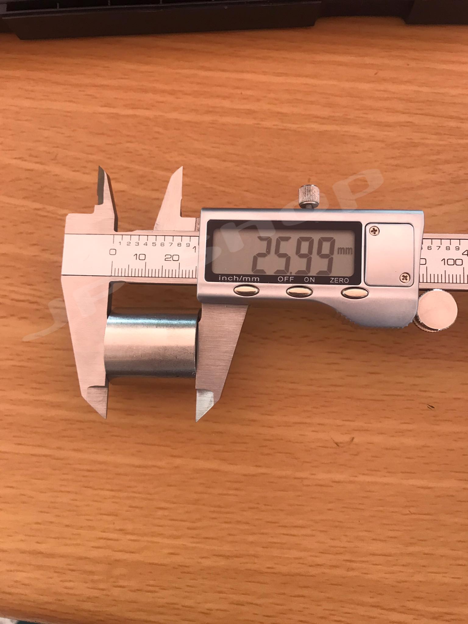 ข้อต่อตรงสแตนเลส 304 เกลียวใน 4หุน #10304