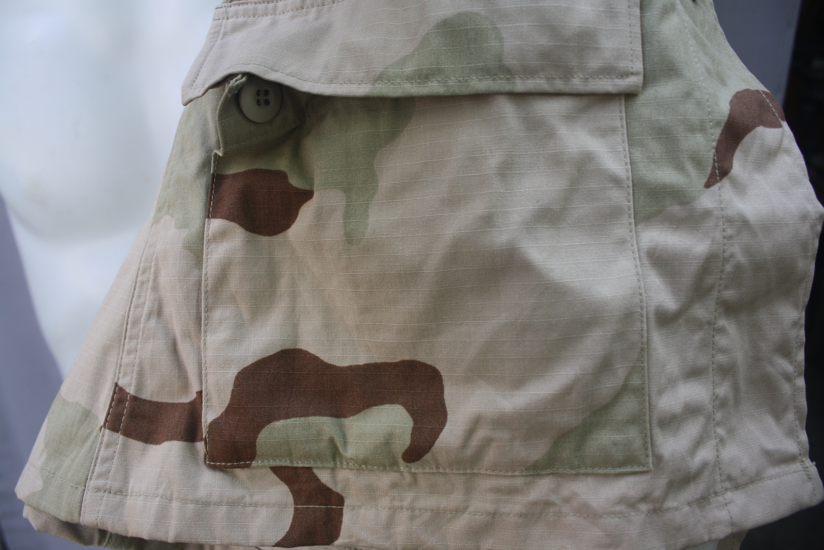 เสื้อทหารสหรัฐ พรางทะเลทรายสามสี