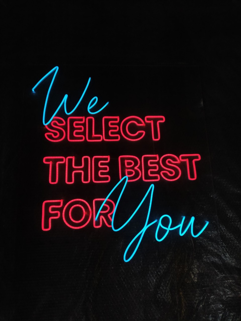 ไฟนีออน เฟค