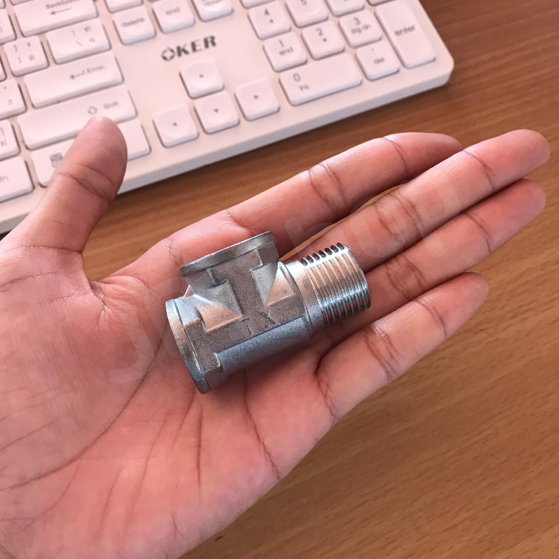 ข้อต่อสามทางสแตนเลส304 เกลียวนอก1 เกลียวใน02 ขนาด 4 หุน #3954