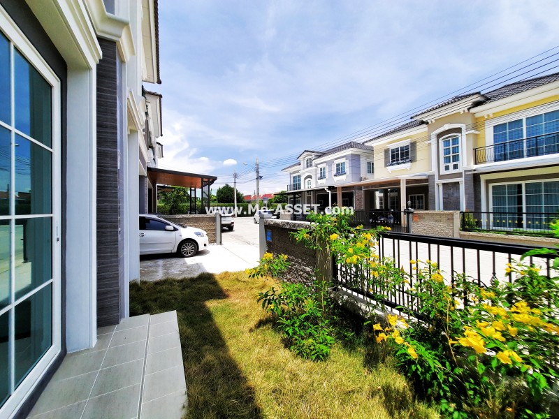 ขายบ้านแฝด ม.โกลเด้นนึโอ ลาดพร้าว-เกษตรนวมินทร์ ถ.นวมินทร์ 42 แยก 27 แขวงคลองกุ่ม เขตบึงกุ่ม กรุงเทพ / พื้นที่ 2 ชั้น 37.1 ตารางวา