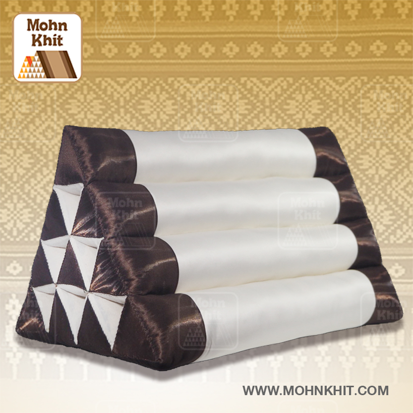 หมอนสามเหลี่ยม10ช่องจัมโบ้ผ้าไหม 55cmx38cmx40cm// Thai Tri-angle Cotton kapok Traditional Floor Cushions .