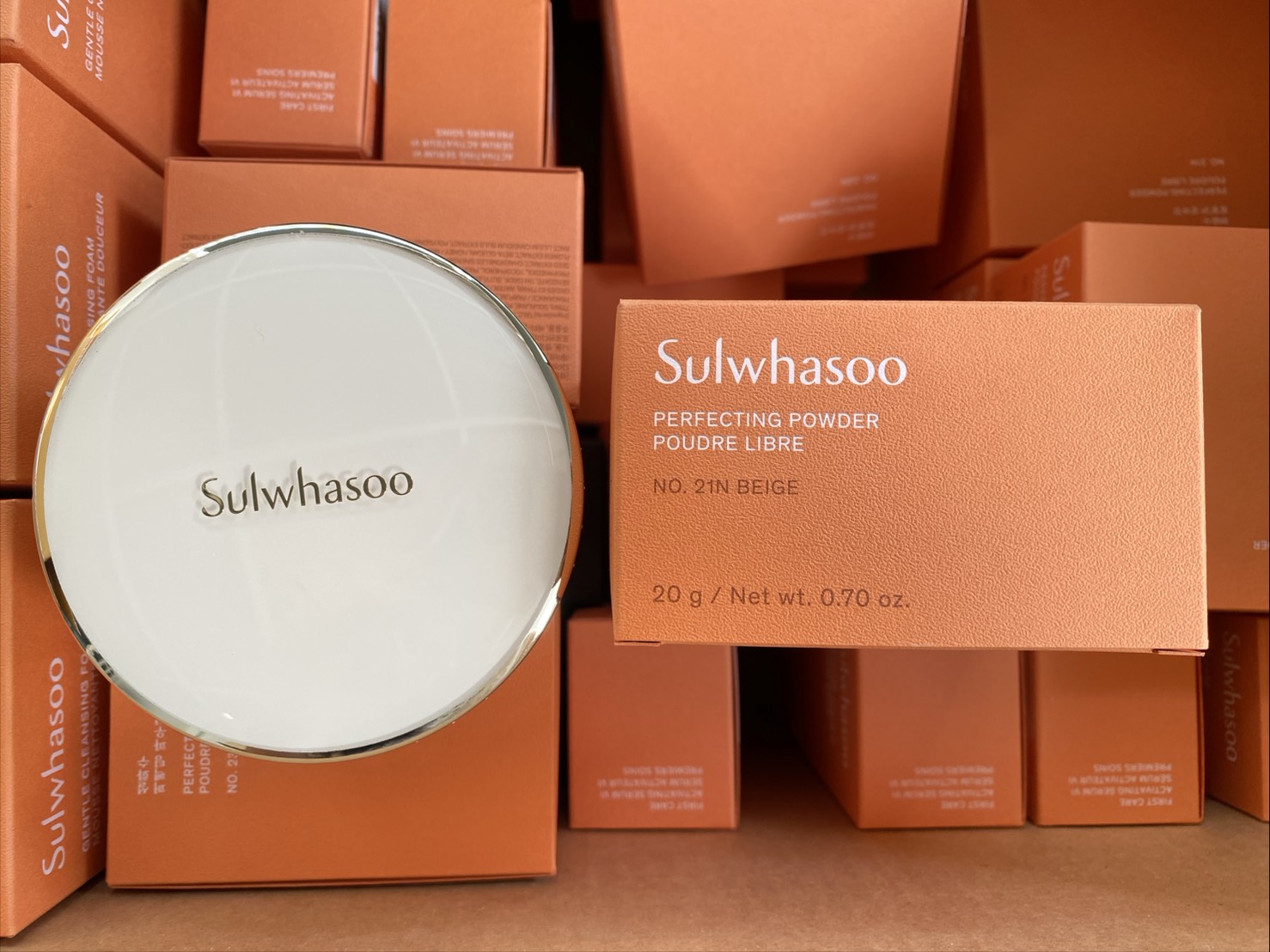 Sulwhasoo PERFECTING POWDER 20g. แป้งฝุ่น สี 21N Beige (Light to Medium)