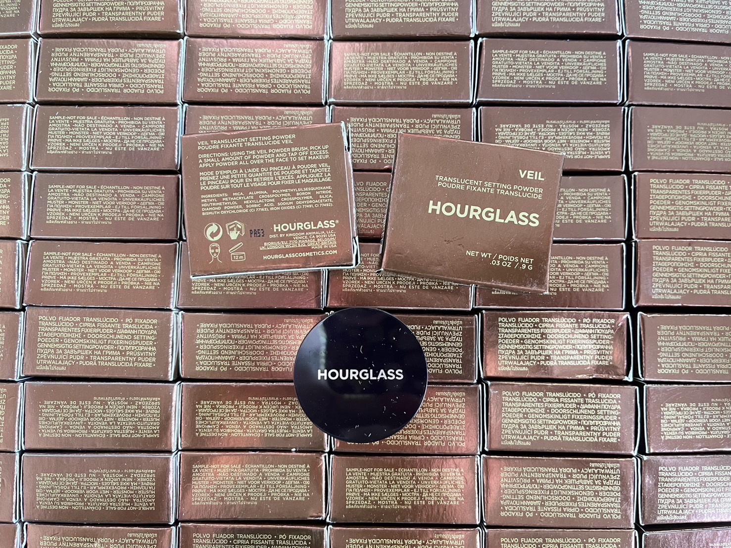 Hourglass Veil Translucent Setting Powder ขนาดทดลอง 0.9g. แป้งฝุ่นสูตร Translucent