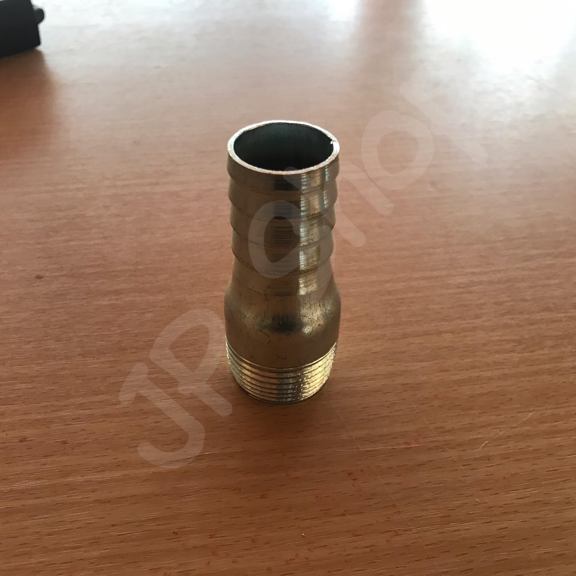 ข้อต่อสายยาง 1'' ลด 1 ข้าง #10108