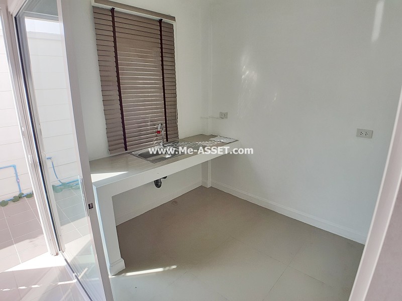 ขายทาวน์โฮม ใกล้ราชภัฏนครปฐม ย่าน มาลัยแมน สนามจันทร์ ปฐมมงคล : พฤกษาพรรณ ราชภัฏนครปฐม : 2 ชั้น 20.7 ตารางวา