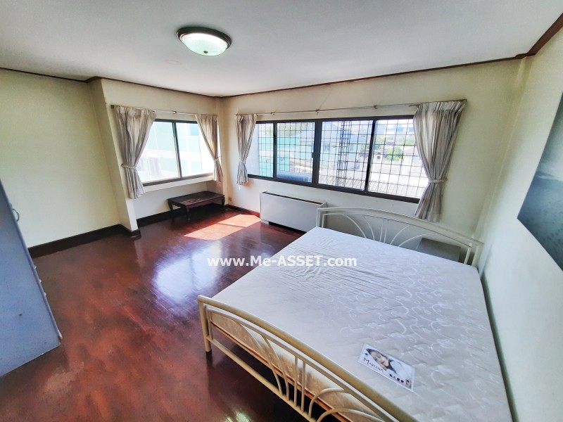 ให้เช่าทาวน์โฮม ถ.สุขุมวิท 105 ซ.ลาซาล 37 แขวงบางนา เขตบางนา กรุงเทพ ห้องริม / พื้นที่ 3 ชั้น 43 ตารางวา