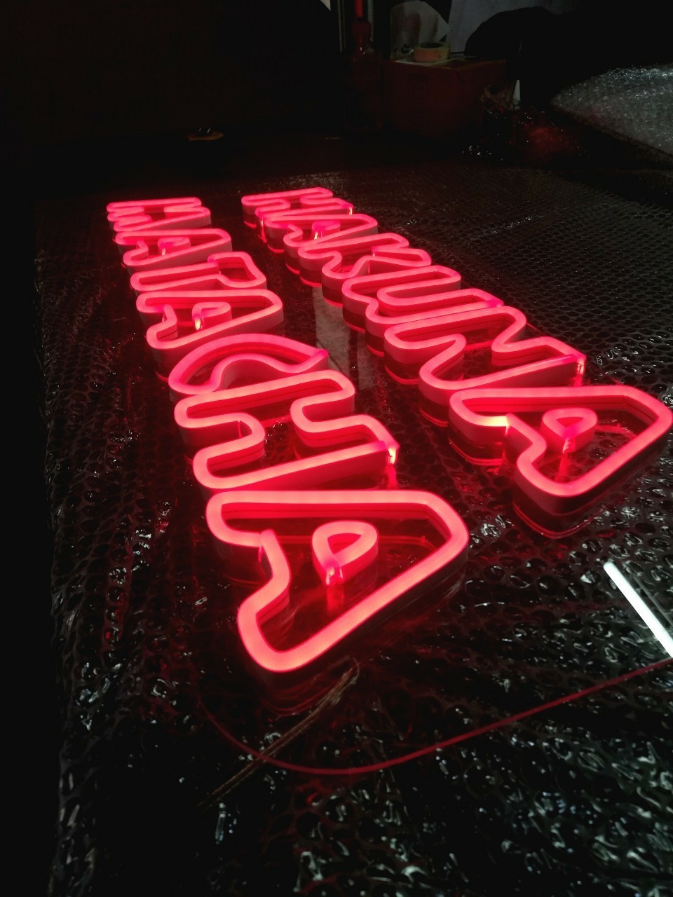 ป้ายไฟนีออน