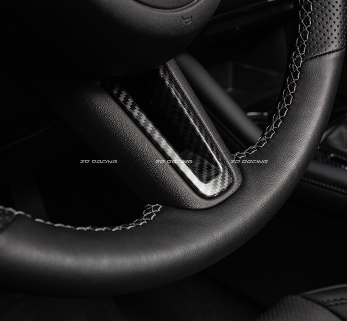 ครอบก้านพวงมาลัยคาร์บอน Mazda 3 '2020