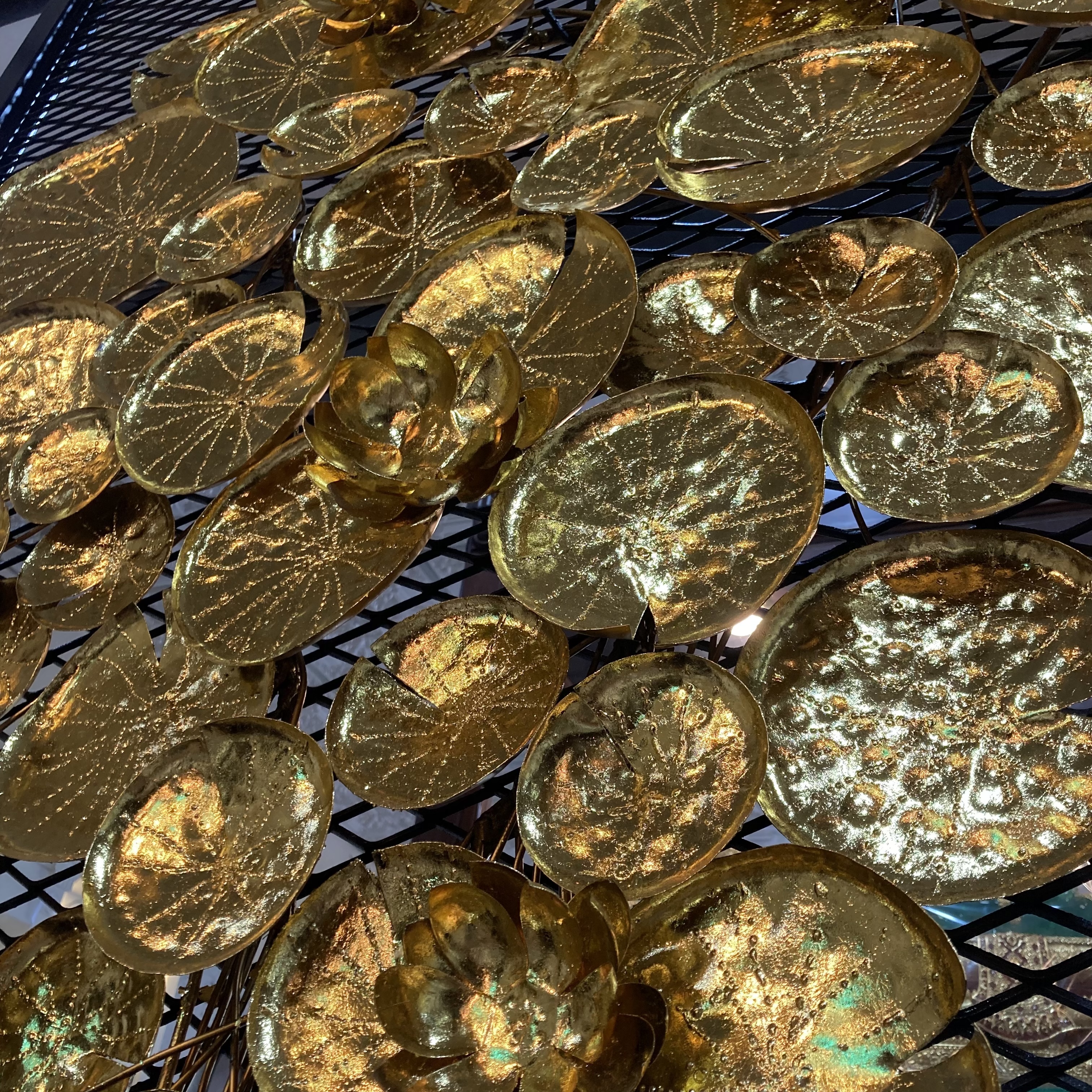 กอบัวทองมหาลาภ (85x160 cm)