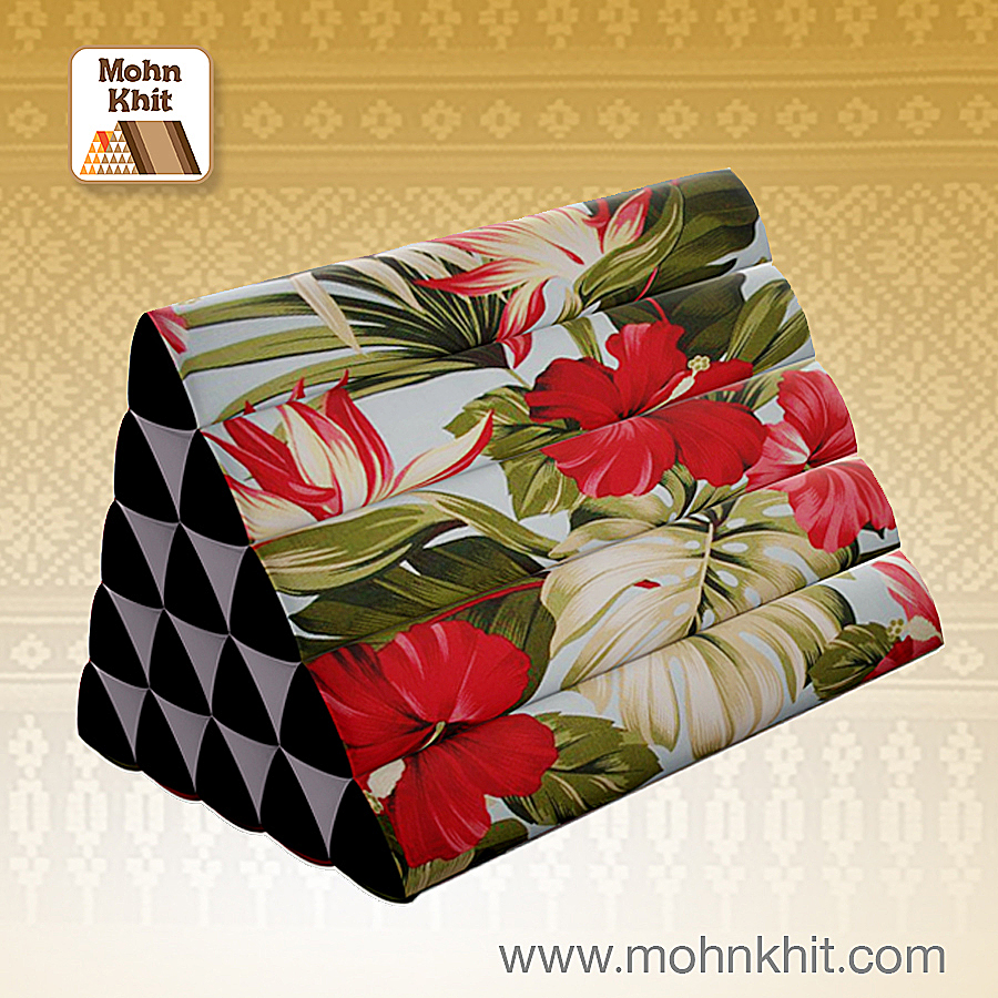 หมอนสามเหลี่ยม15ช่องลายฮาวาย 52cmx36cmx32cm// Thai Tri-angle Cotton Hawaii Traditional Floor Cushions.