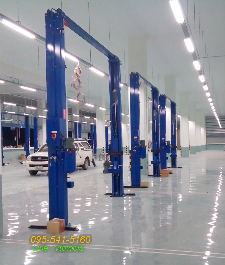 ลิฟท์ยกรถสองเสาBanzai (Japan)