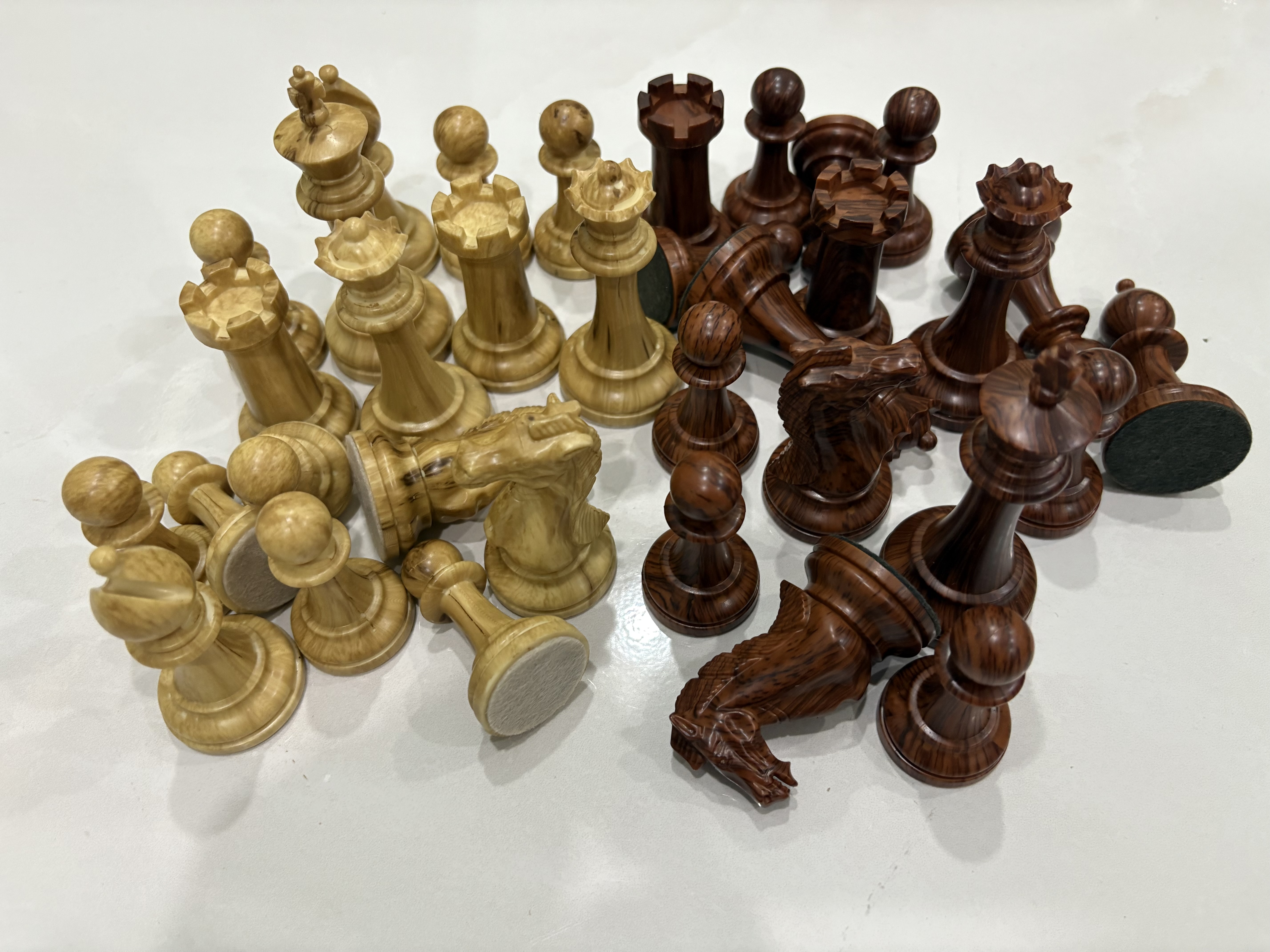 3 1/2" Staunton Series Chess Pieces - Wood Grain ตัวหมากรุกสากลสตอนตัน(ลายไม้)