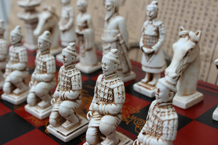 ชุดหมากรุกสากลกองทัพจีนแบบพับ