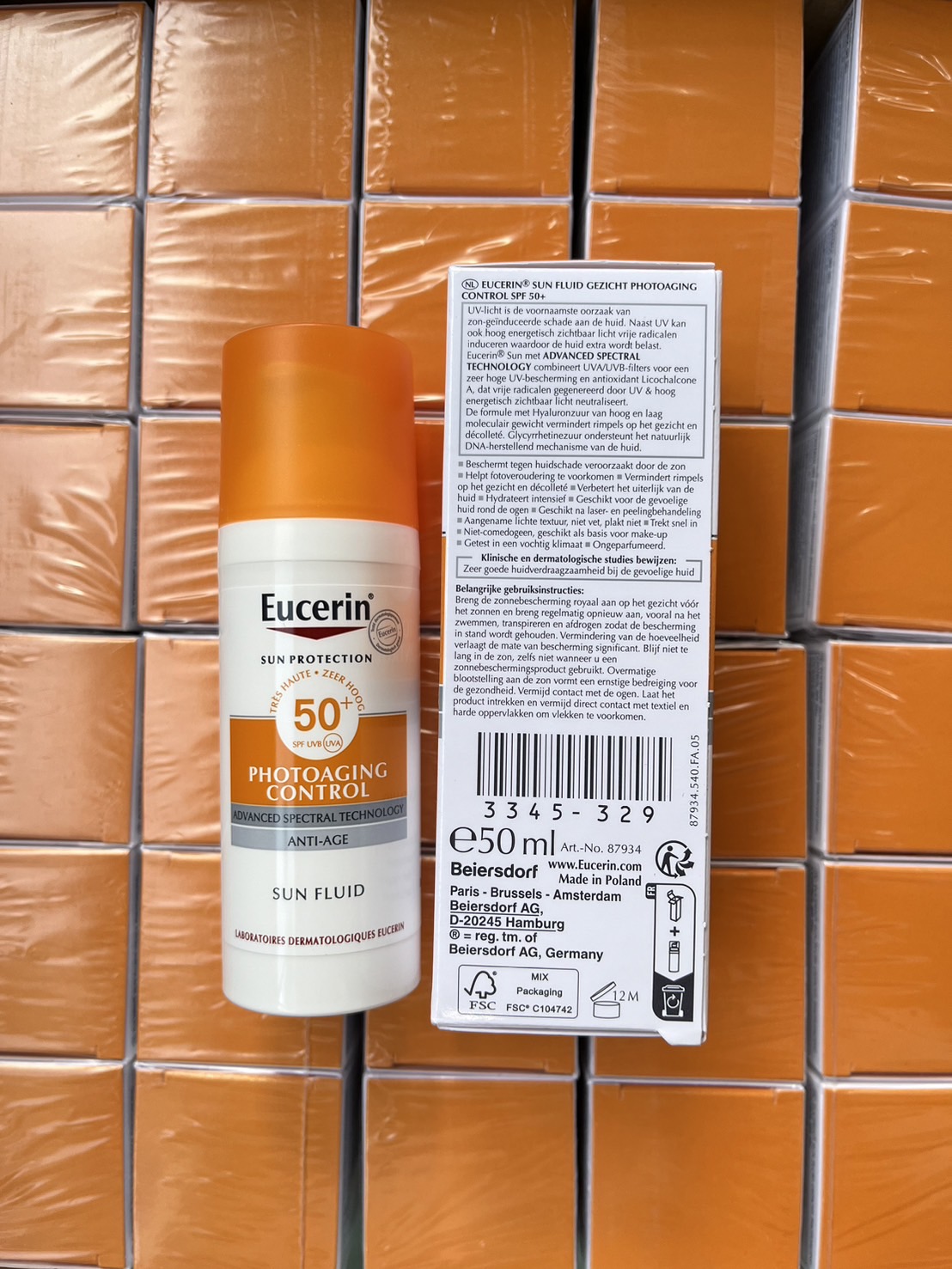 Eucerin PhotoAging Control Sun Fluid SPF 50+ 50ml. ครีมกันแดดสูตรบางเบาช่วยลดเลือนริ้วรอย