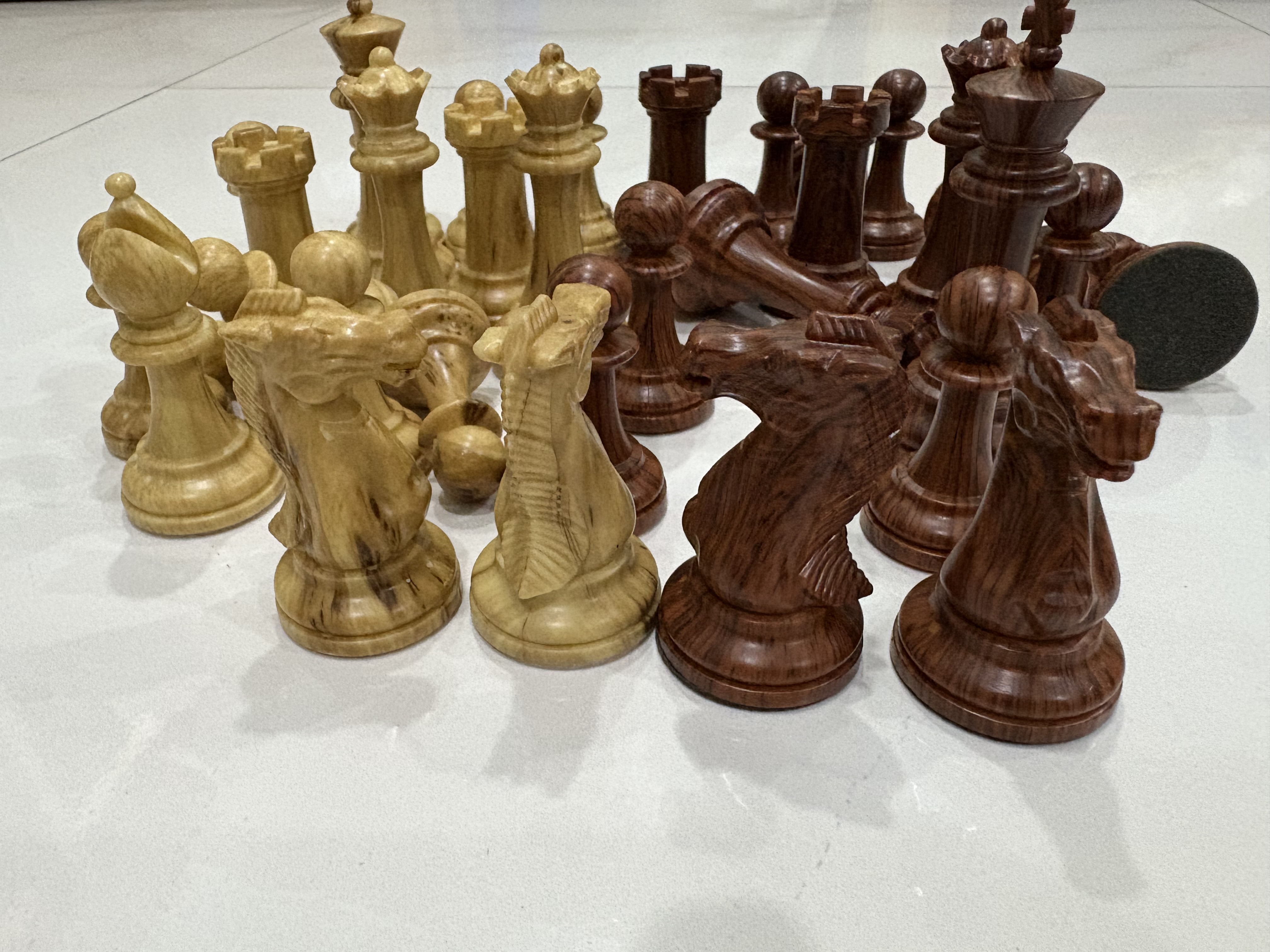 3 1/2" Staunton Series Chess Pieces - Wood Grain ตัวหมากรุกสากลสตอนตัน(ลายไม้)