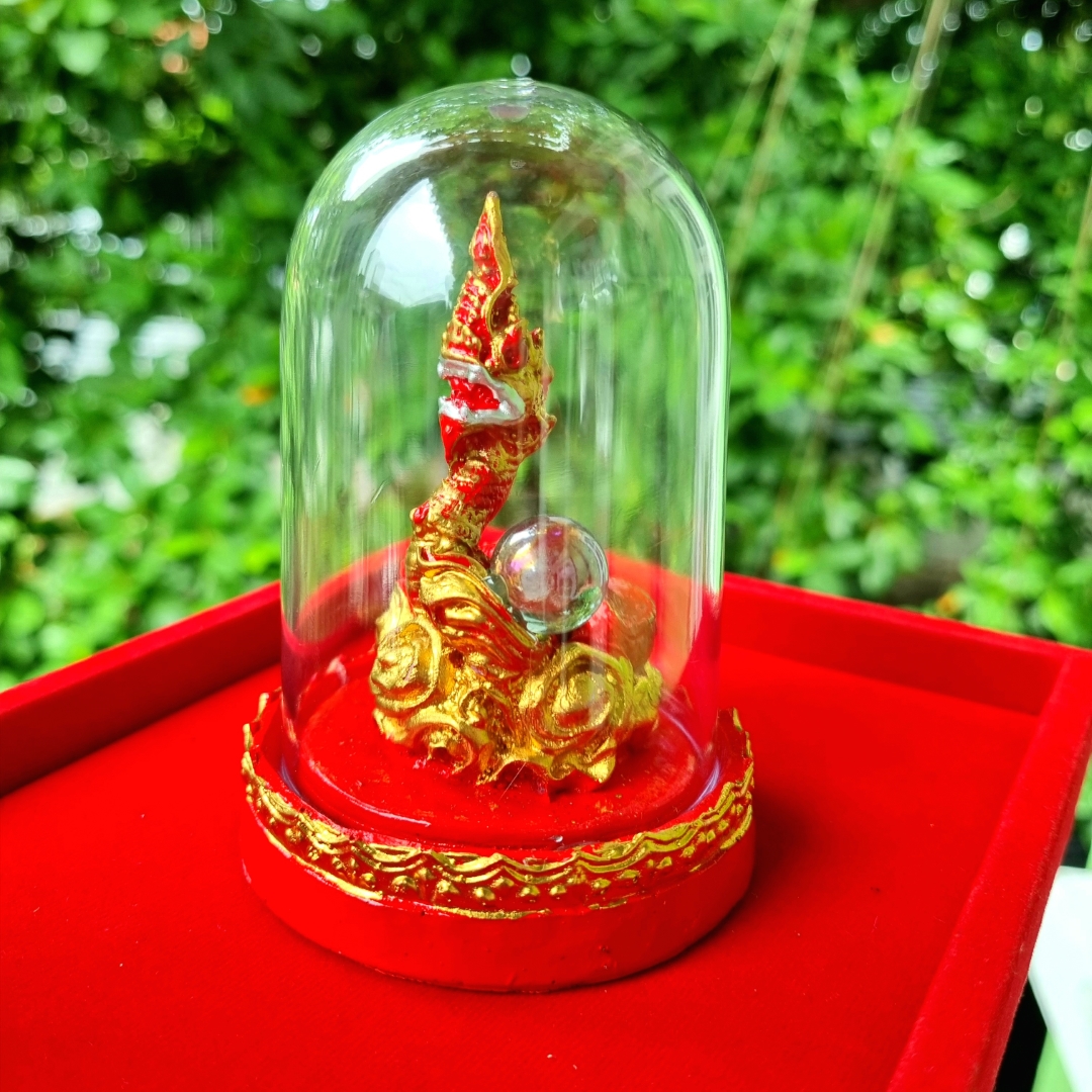 ครอบแก้ว พญานาค พร้อมลูกแก้ว เสริมโชคลาภ มี 5 สี เขียว ขาว ทอง แดง ดำบูชาหน้ารถ โต๊ะทำงาน ในร้านค้า หิ้ง +แถมฟรีผ้ายันต์ สำเนา