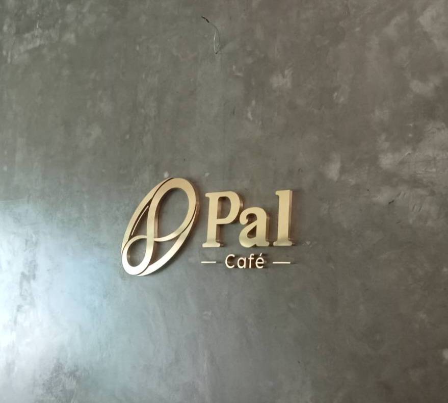 งานติดตั้งป้าย อักษรสแตนเลสหน้าทองแฮร์ไลน์ ป้ายร้านคาเฟ่