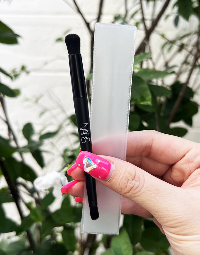 Nars Blending Brush 11.5cm (2 หัว) แปรงลงอายแชโดว์