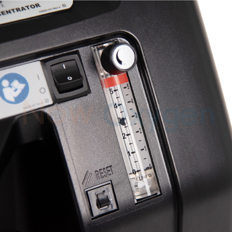 ตู้พักฟื้นสัตว์ขนาด 45*45 ซม. จับคู่กับเครื่องผลิตออกซิเจนขนาด 5 ลิตร Devilbiss 525KS