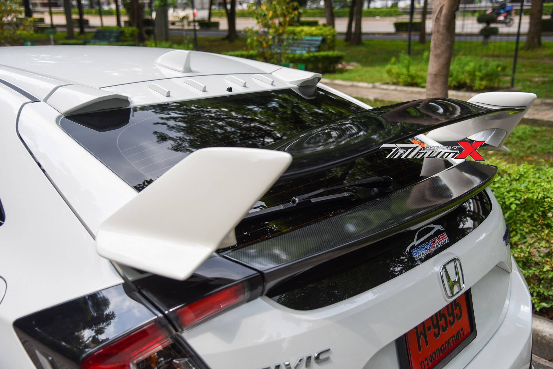 ชุดแต่ง CIVIC FK ทรง Type R 2016-18 แบบครอบทับ ประกันงานสี 1 ปี