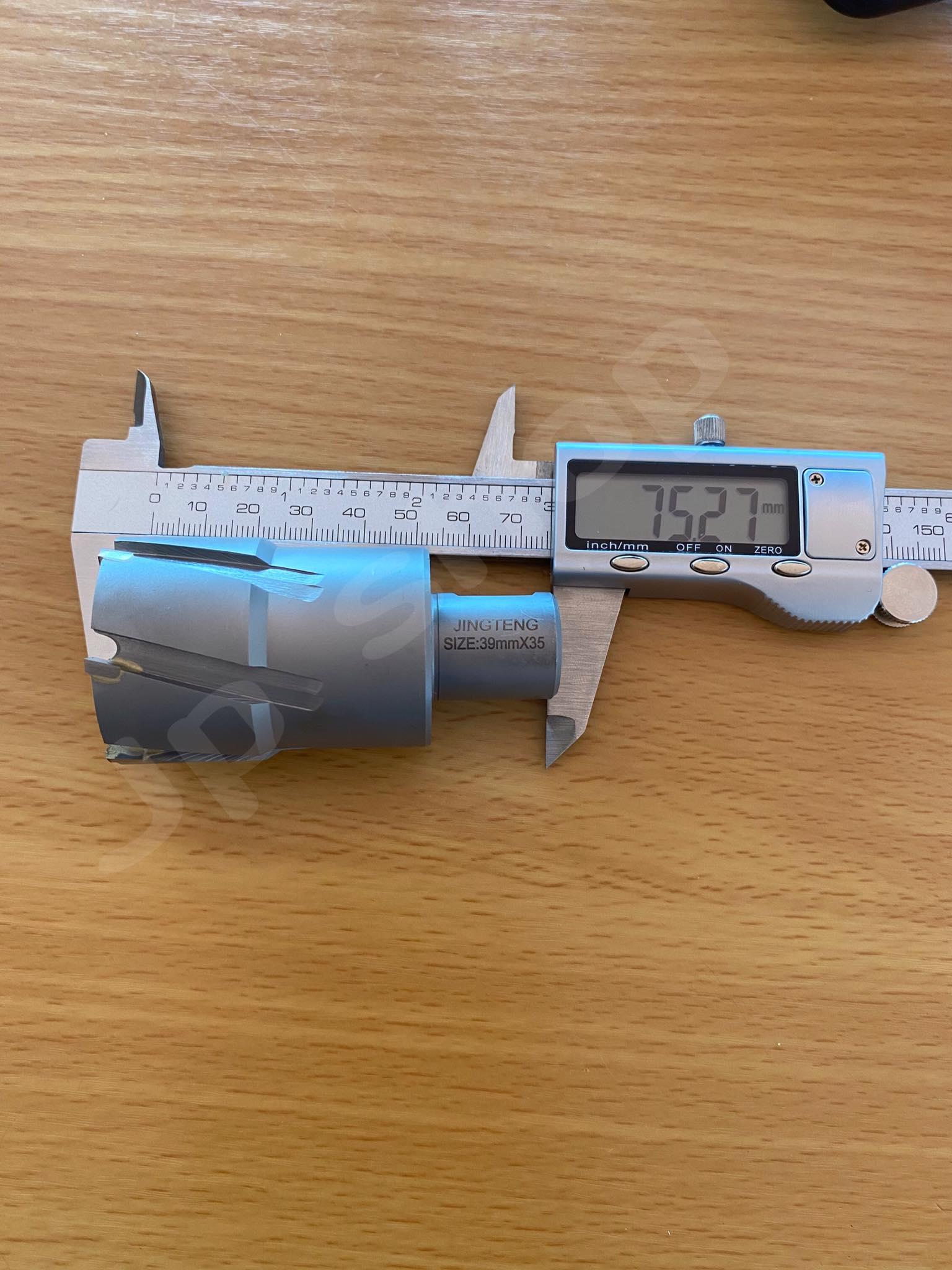 ดอกสว่านเจ็ทบอส แบบโฮลซอว์คาร์ไบสำหรับเจาะเหล็กหนา ด้วยสว่านแม่เหล็กไฟฟ้า ขนาด39*35 #3935