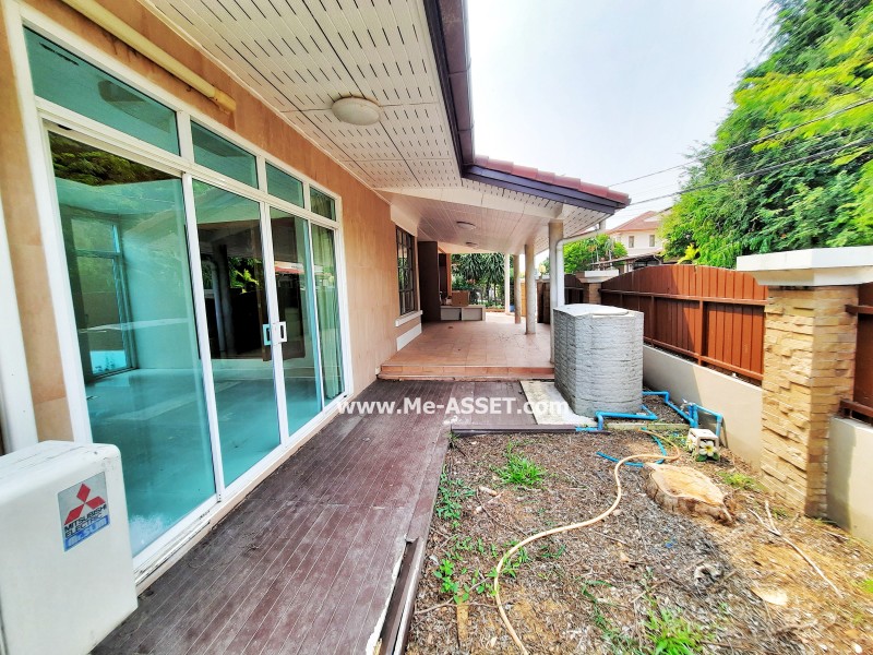 ขายบ้านเดี่ยว ม.นันทวัน (วงแหวน-รัตนาธิเบศร์) ถ.ตลิ่งชัน-สุพรรณบุรี ต.เสาธงหิน อ.บางใหญ่ นนทบุรี หลังมุม / พื้นที่ 2 ชั้น 85 ตารางวา