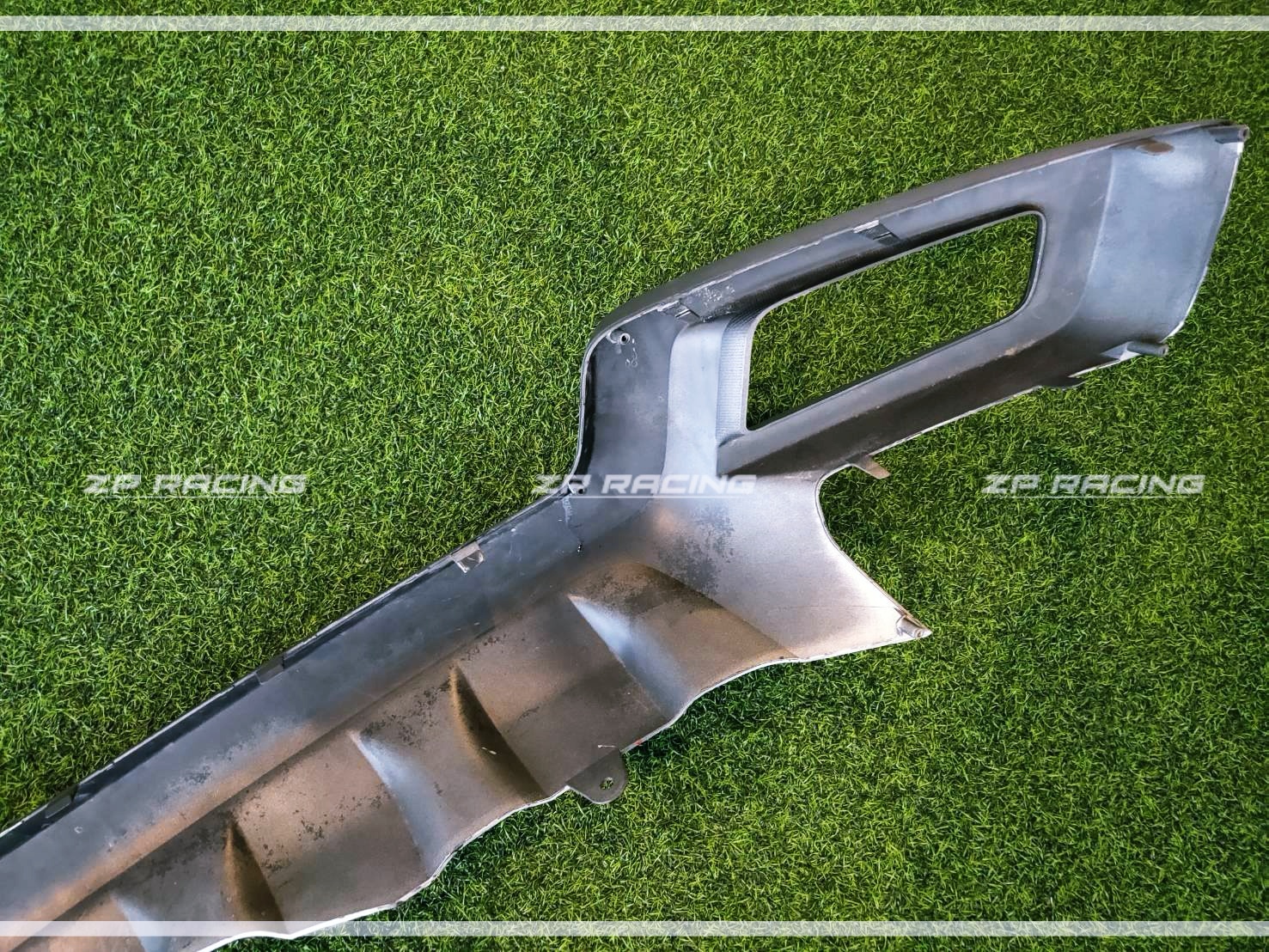 กันชน Ford Everest ฟอร์ดเอเวเรสต์ ของแท้ สีดำด้าน [แบบเปลี่ยน]