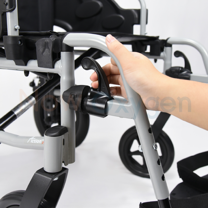 รถเข็นผู้ป่วย Invacare Action 1R เบาะกว้าง รับประกัน 2 ปี