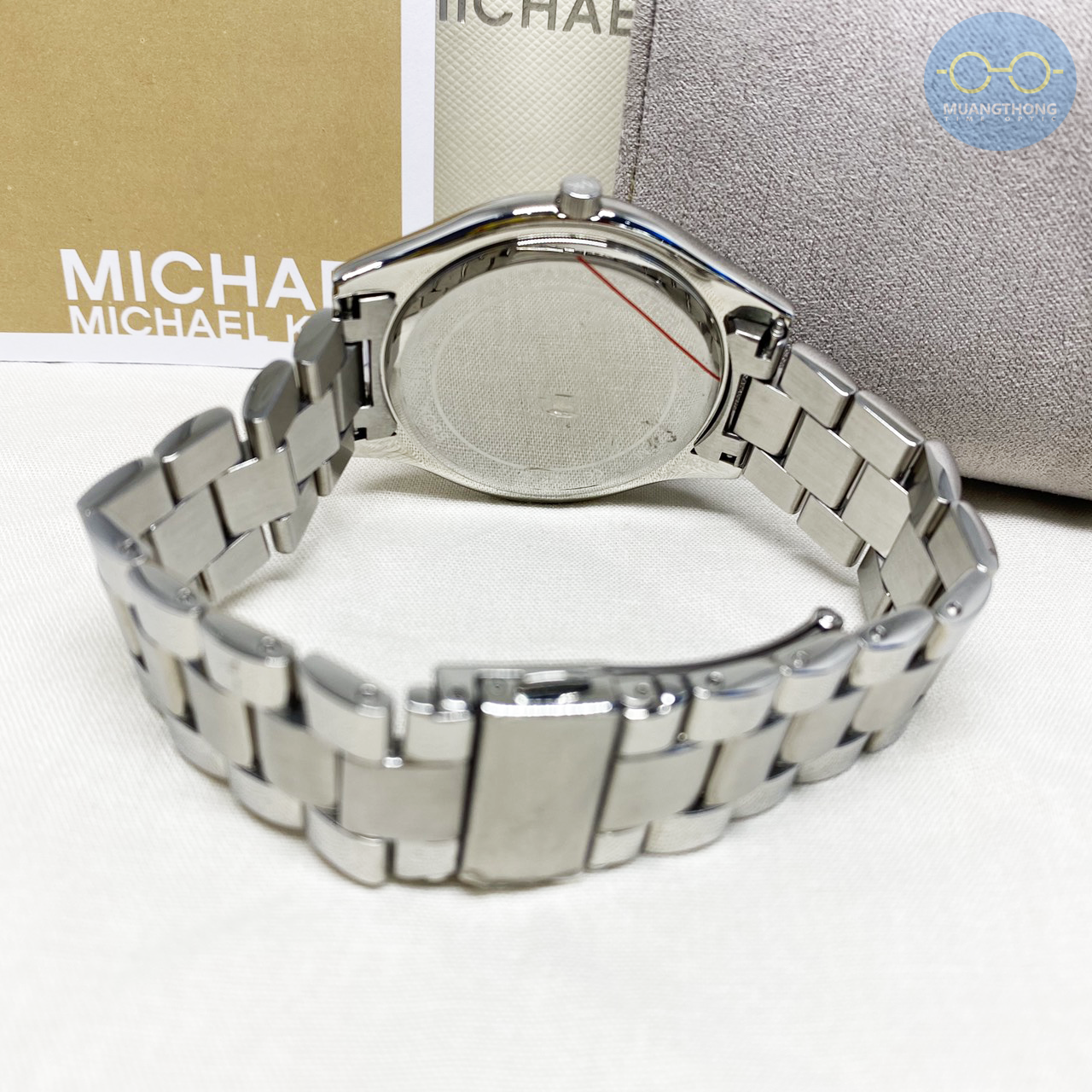 Michael Kors นาฬิกาข้อมือผู้หญิง Slim Runway สีเงิน MK3178