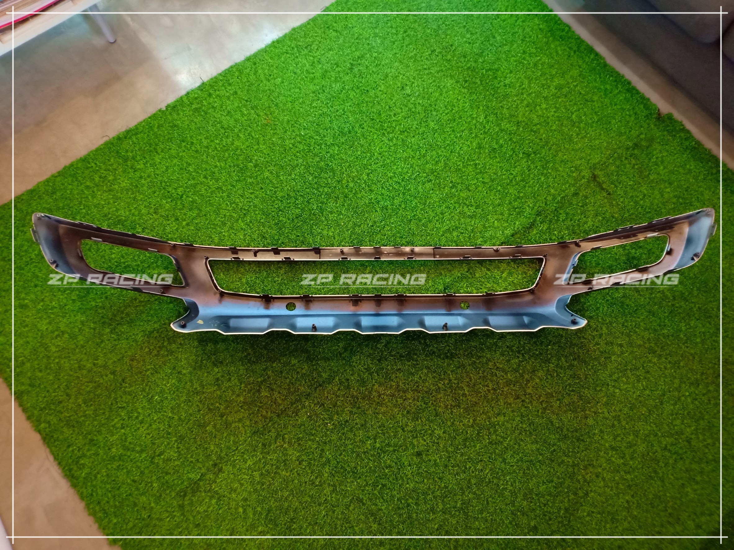 กันชน Ford Everest ฟอร์ดเอเวเรสต์ ของแท้ สีดำด้าน [แบบเปลี่ยน]