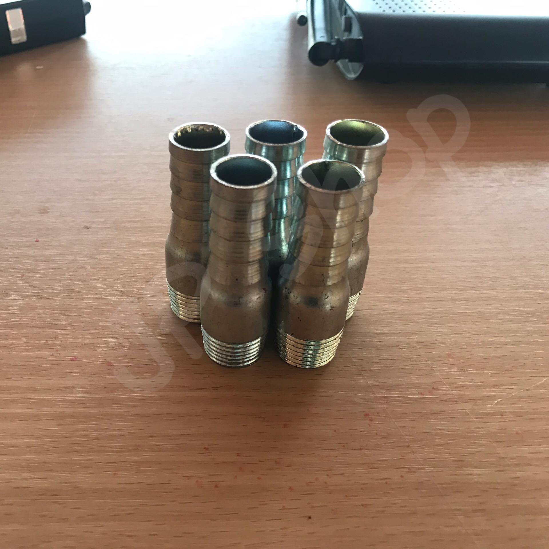 ข้อต่อสายยาง 1/2 ลด 1 ข้าง #0120