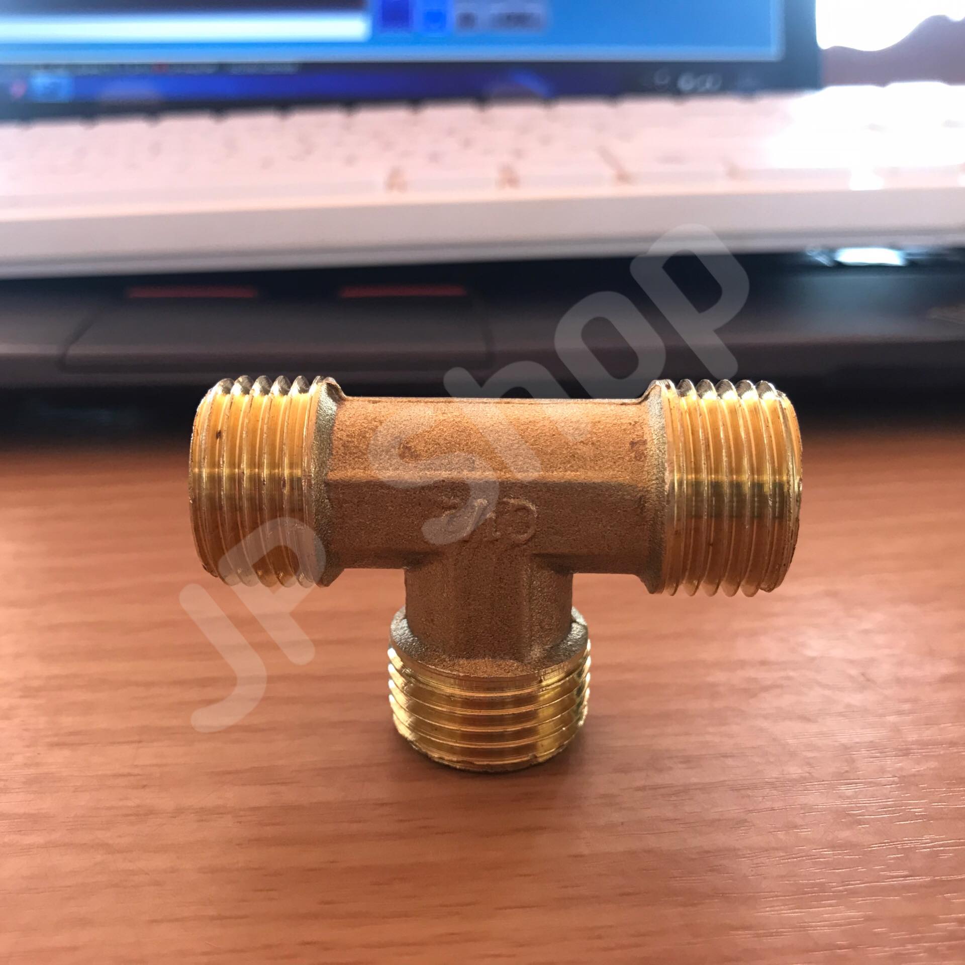 ข้อต่อทองเหลือง สามทางเกลียวนอกขนาด 4 หุน ข้อต่อ ทองเหลือง สามทาง #0454