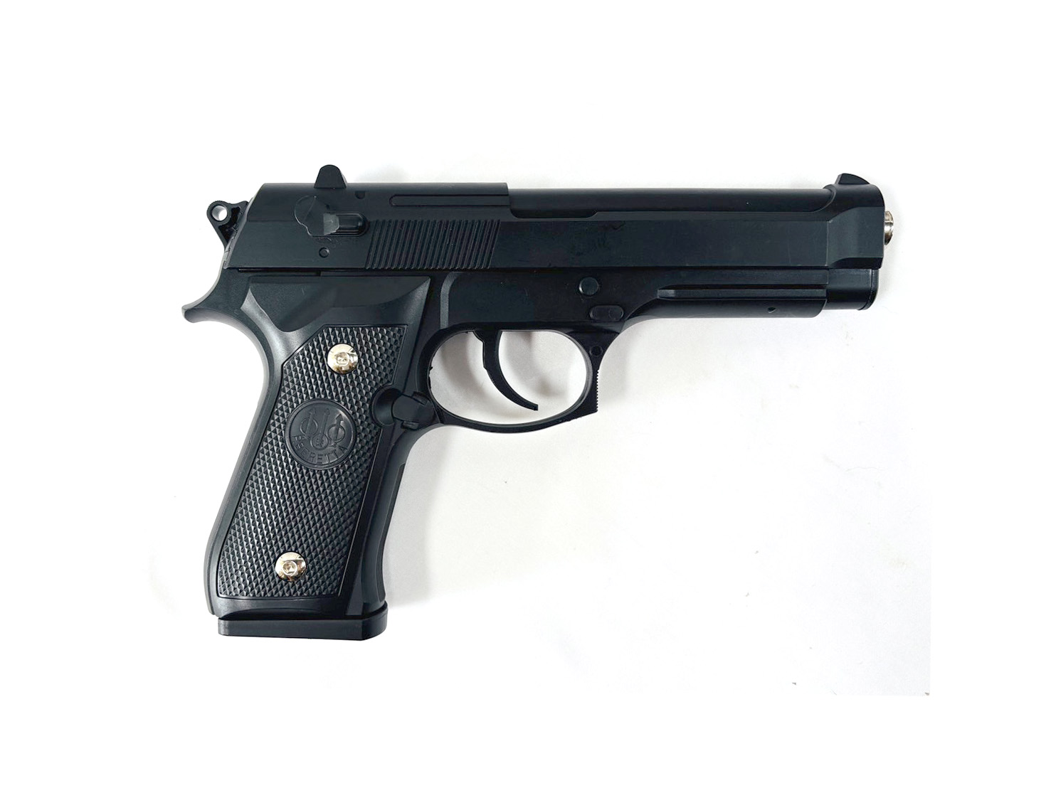 ปืนอัดลมสั้น รุ่น Beretta ระบบชักยิงทีละนัด