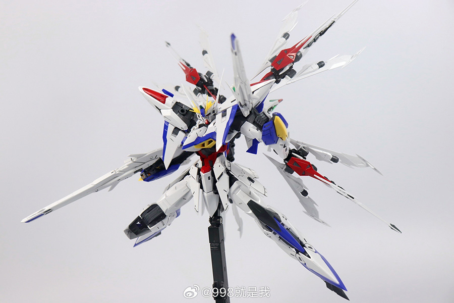 PRE-ORDER Daban 6658 MG 1/100 Eclipse + Maneuver Striker Pack