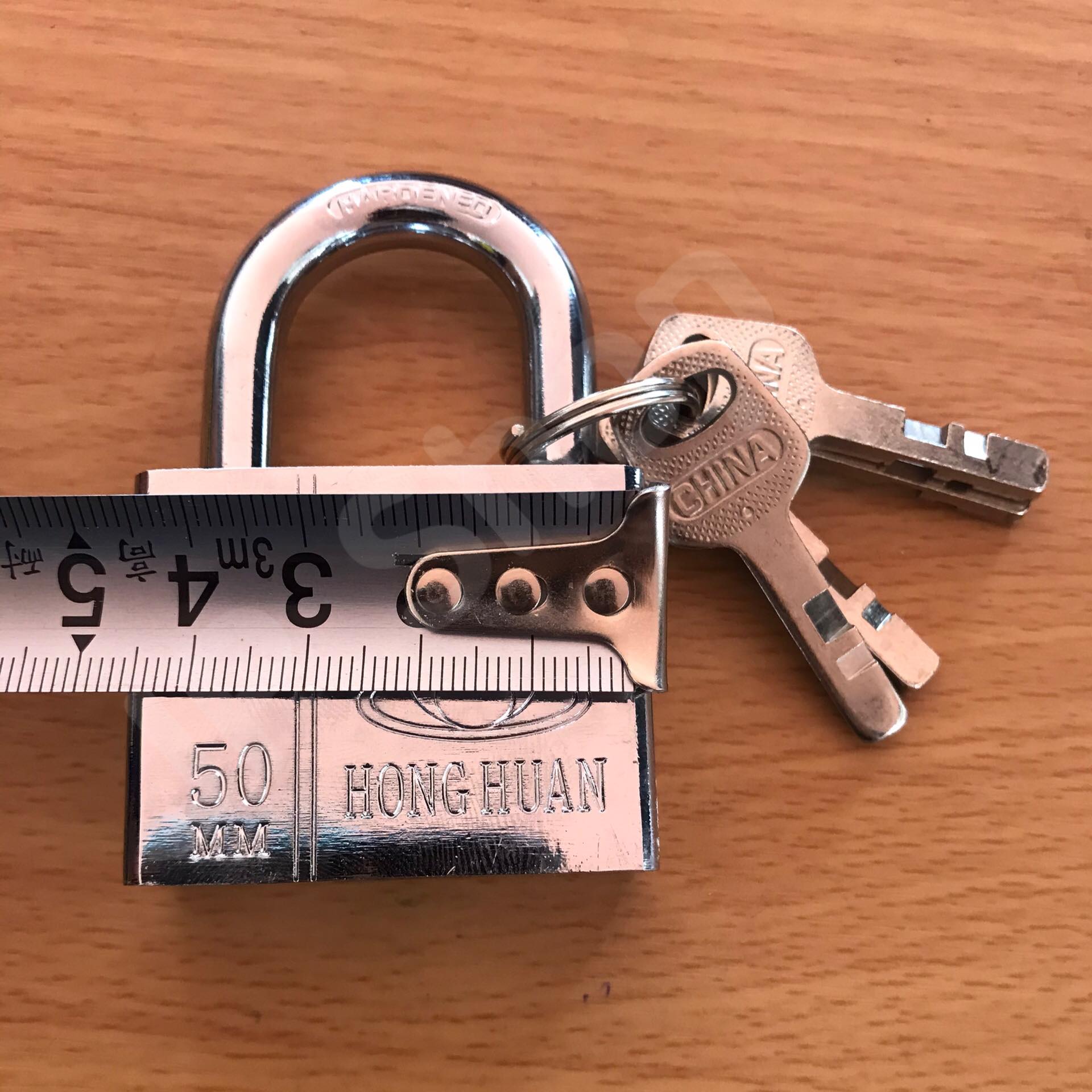 กุญแจล็อคบ้าน ล็อคครัว ล็อคอเนประสงค์ 50 มม. ล็อคแน่นหนา คงทน ราคาถูก สนใจสั่งซื้อได้เลย ห่วงสั้น #6971342321150
