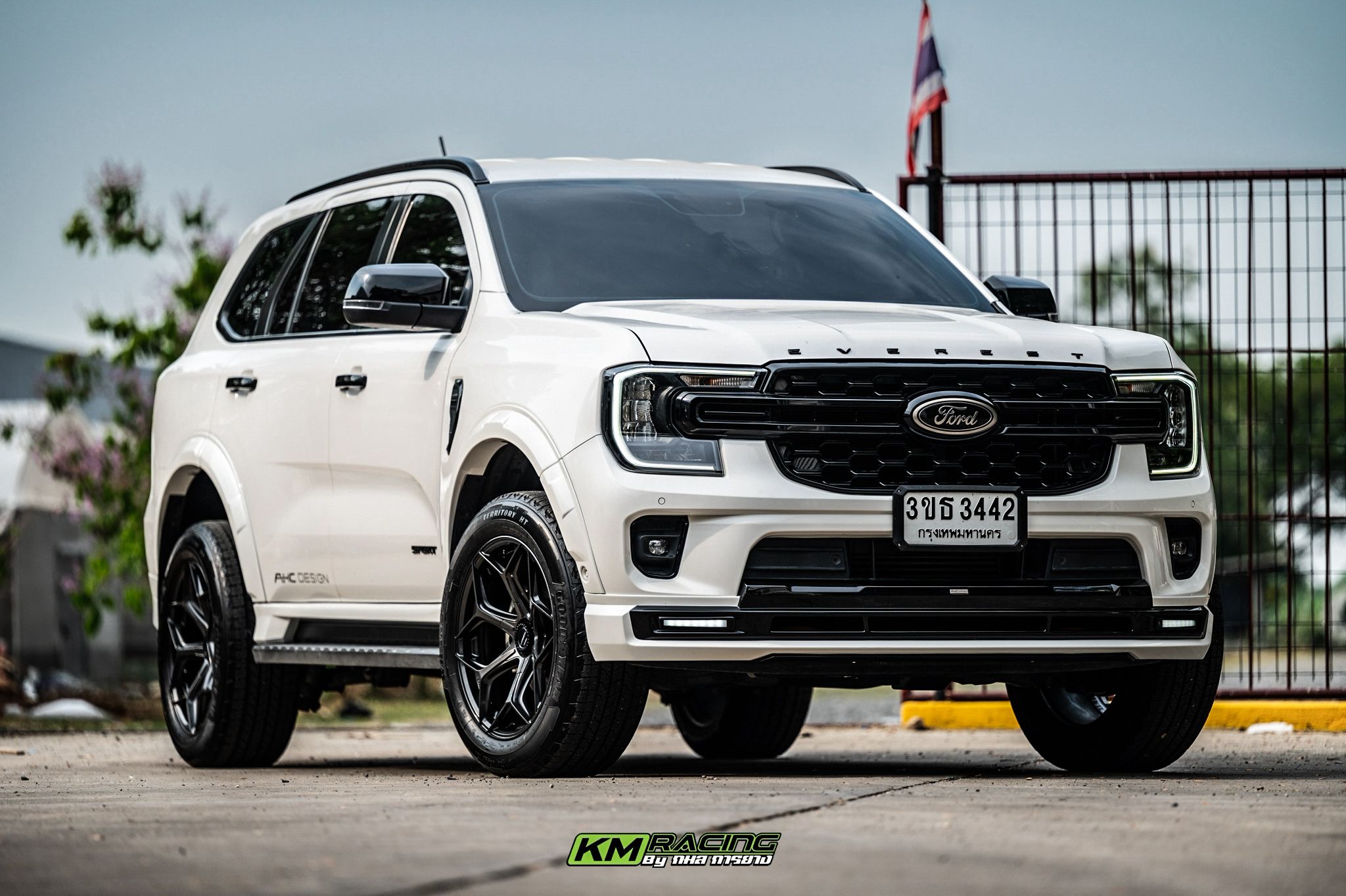 ชุดแต่ง ชุดสเกิร์ต Ford Next Gen EVEREST 2022 รุ่น AKC V.3